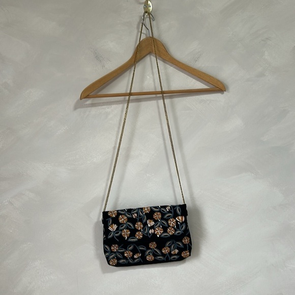 Floral embroidered velvet mini bag pouch chain - Picture 7 of 7